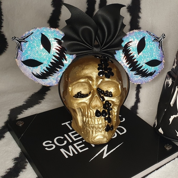 DANIELLE NICOLE MINIBACKPACK WITH CUSTOM EARS NEW - Picture 2 of 3